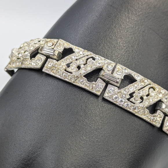 Beautiful Vintage Art Deco Rhinestone Link Bracelet Gold over clasp Silver Tone - Picture 3 of 6